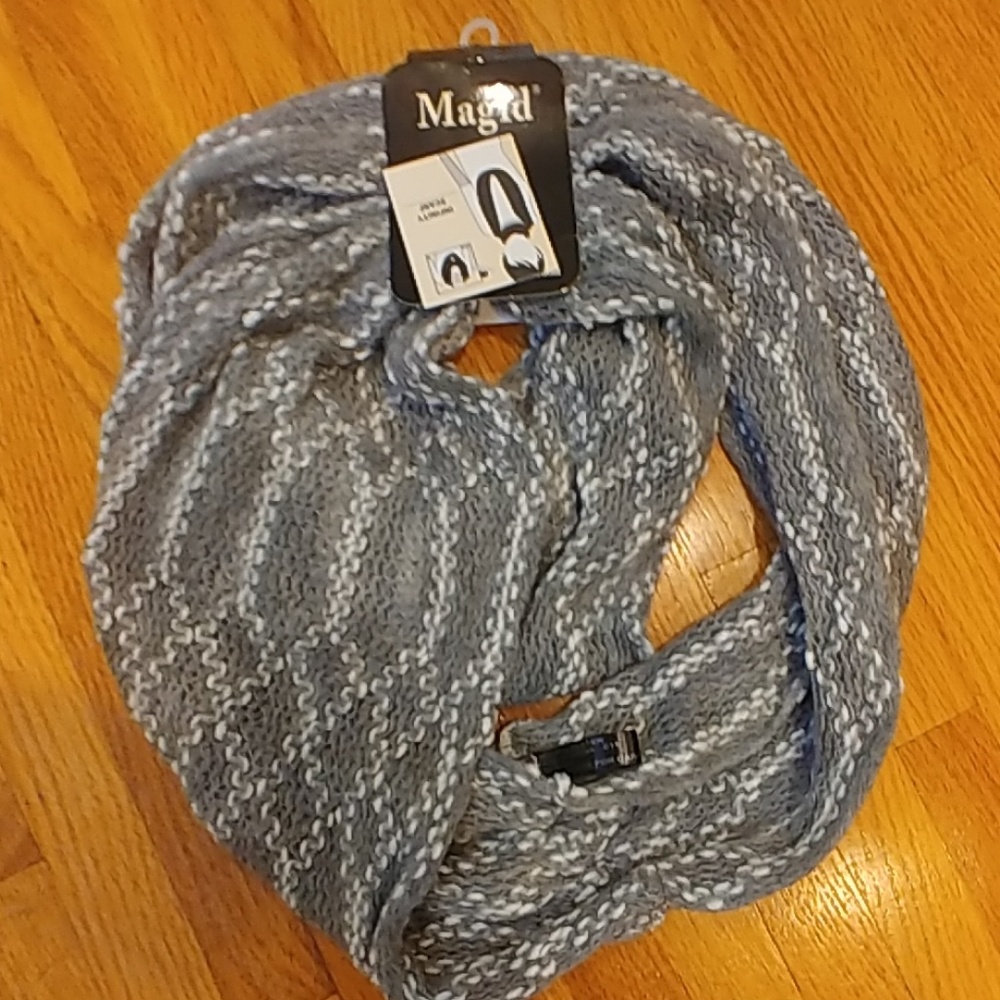 Infinity scarf - Picture 1 of 1